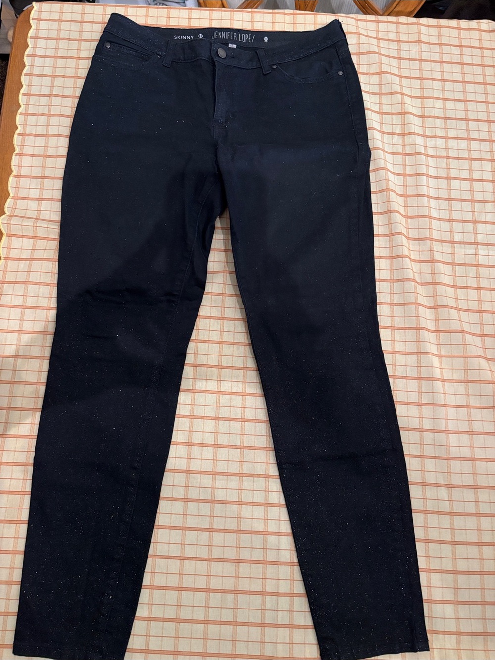 Jennifer Lopez Black Skinny Jeans with Subtle Sparkle